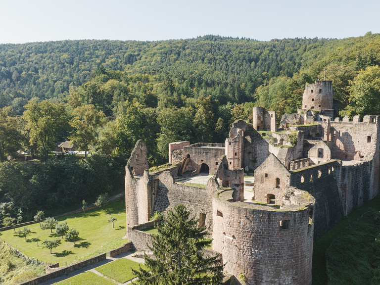 „Handwerk und Kurzweil“ – Familientage auf der Hardenburg „Handwerk und Kurzweil“ – Familientage auf der Hardenburg